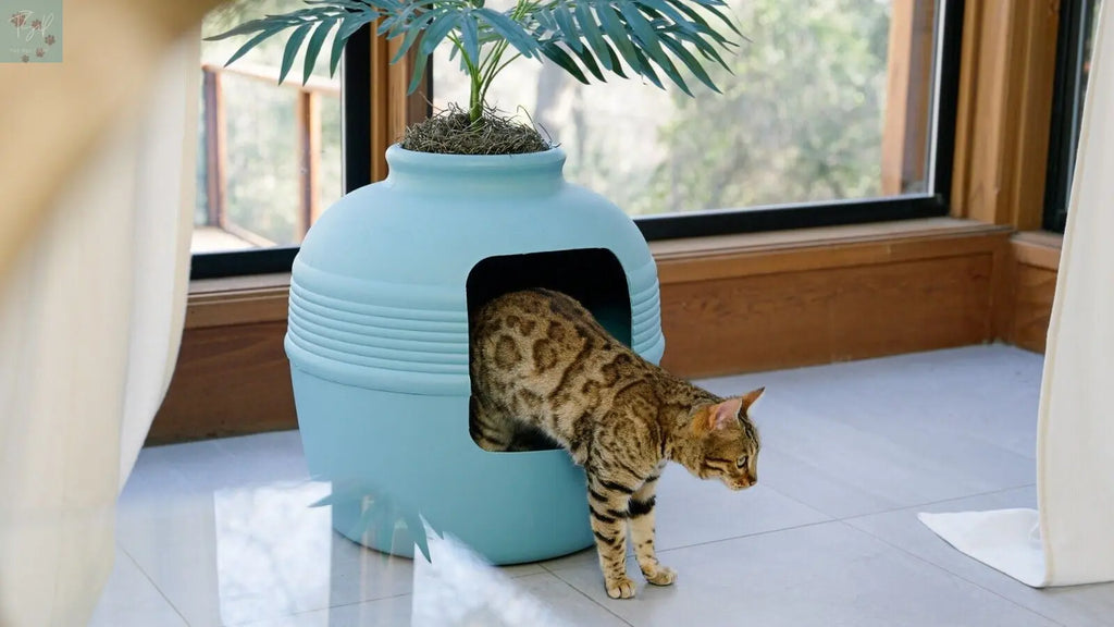 Discreet Litter Box Planter with Hooded Design and Artificial Plant for Pets Does not apply