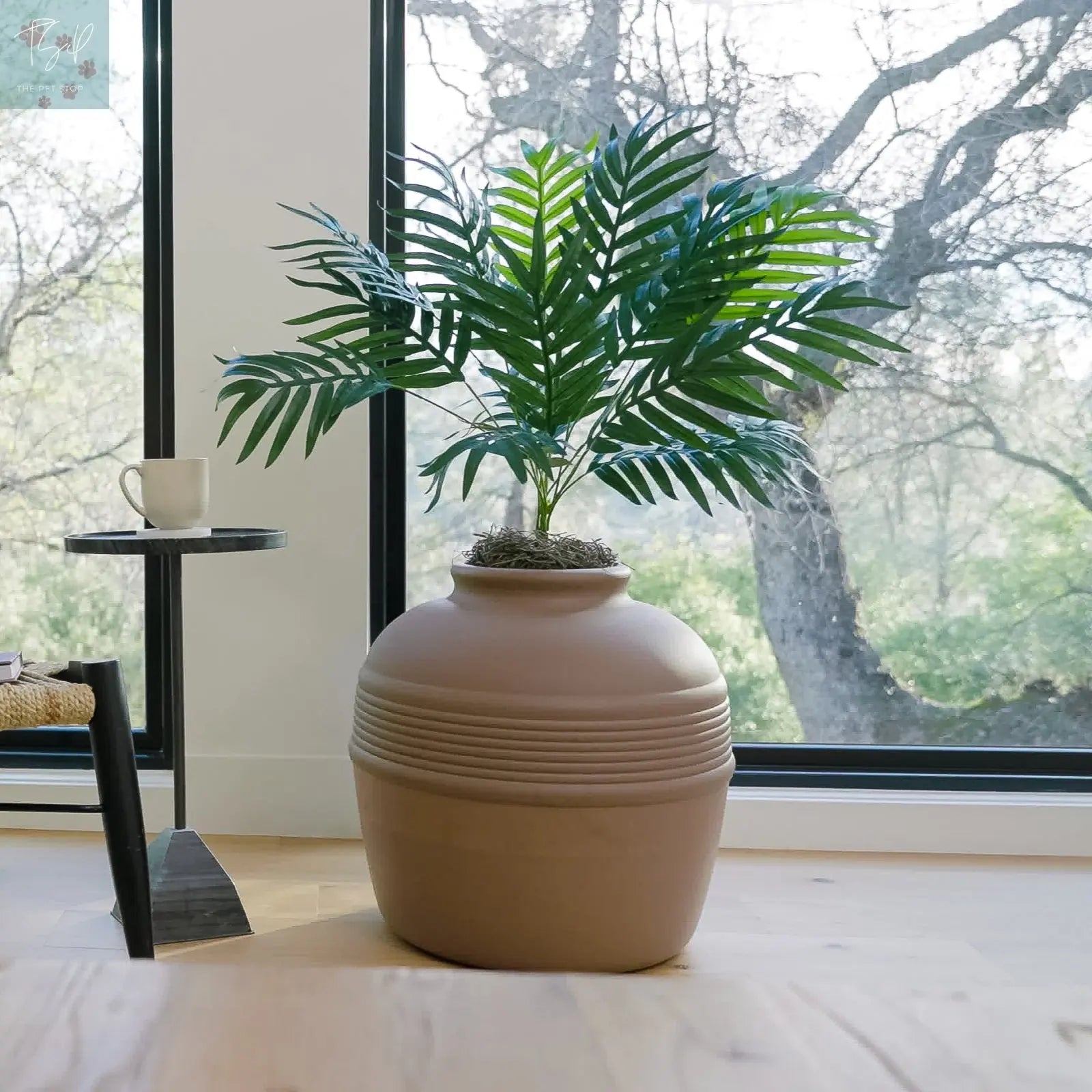 Discreet Litter Box Planter with Hooded Design and Artificial Plant for Pets Does not apply